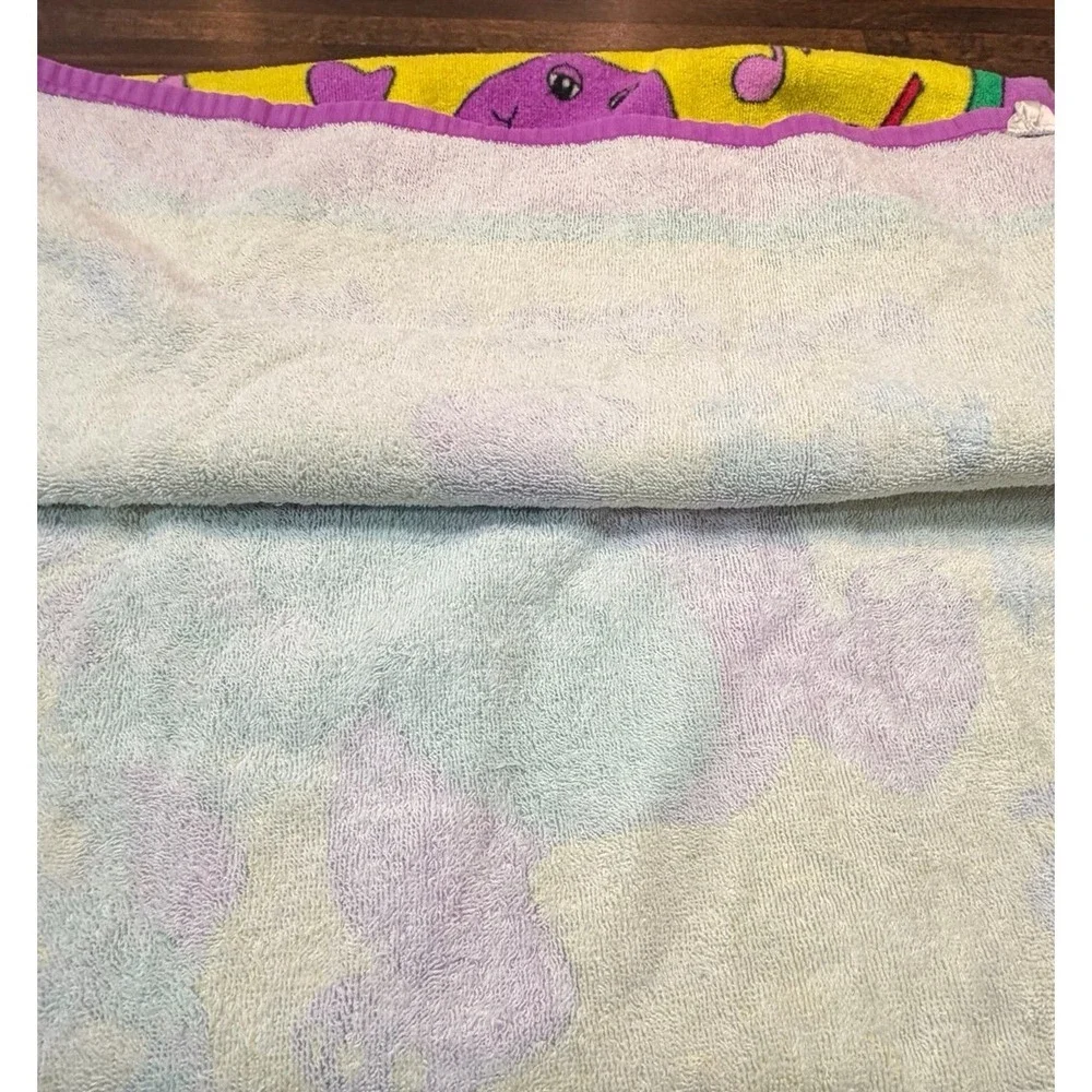 Vintage Y2K Barney & Baby Bop bath/ beach towel 1992.  40x23 inches